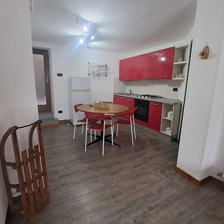 Le Sapin Des Vuillermin Cir0080 Apartment Saint-Vincent Luaran gambar
